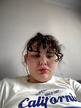 Snapshot of NikaMur chatting on October 26, 3:18 am NikaMur online show from October 26, 3:18 am