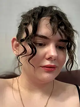 Snapshot of NikaMur chatting on November 21, 2:32 am NikaMur online show from November 21, 2:32 am