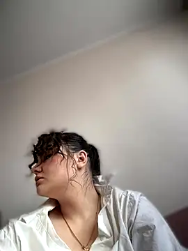 Snapshot of NikaMur chatting on October 21, 2:44 am NikaMur online show from October 21, 2:44 am