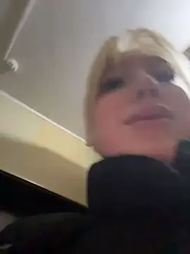 Snapshot of NikaMur chatting on November 24, 3:50 am NikaMur online show from November 24, 3:50 am