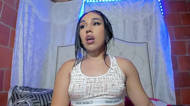 Snapshot of Anny_jhonsonx chatting on November 21, 11:04 pm Anny jhonsonx online show from November 21, 11:04 pm