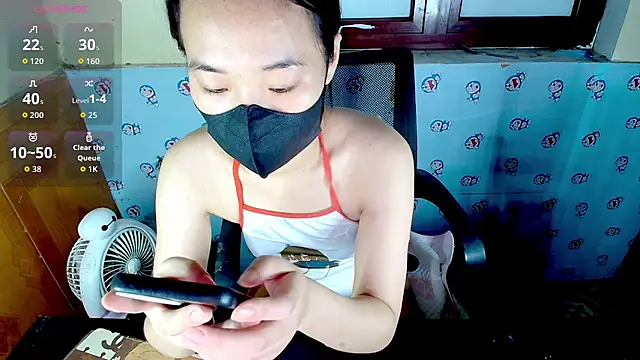   Saphia   online show from May 17, 3:34 pm
