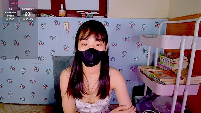 Snapshot of __Saphia__ chatting on March 4, 12:39 am Saphia online show from March 4, 12:39 am