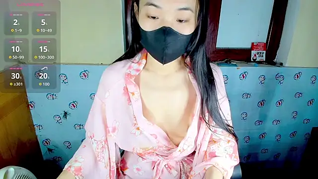   Saphia   online show from April 8, 3:35 pm