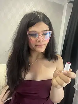 Snapshot of dayis_butera chatting on June 19, 12:11 pm dayis butera online show from June 19, 12:11 pm