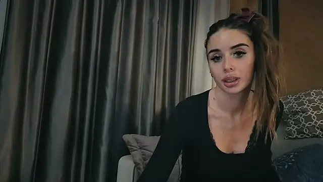 Snapshot of your_bunnygirl chatting on November 15, 4:44 pm your bunnygirl online show from November 15, 4:44 pm