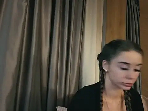 Snapshot of your_bunnygirl chatting on October 24, 6:18 pm your bunnygirl online show from October 24, 6:18 pm