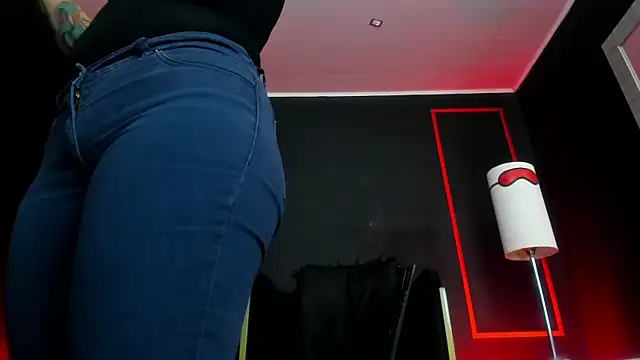 CharlotteScotte online show from October 27, 11:33 am