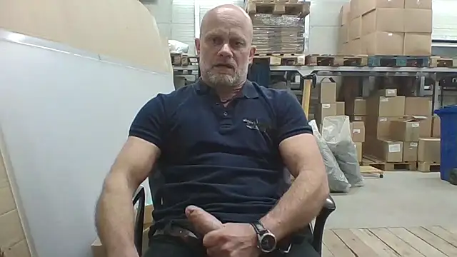 Snapshot of Boomerhun chatting on February 19, 5:10 pm Boomerhun online show from February 19, 5:10 pm