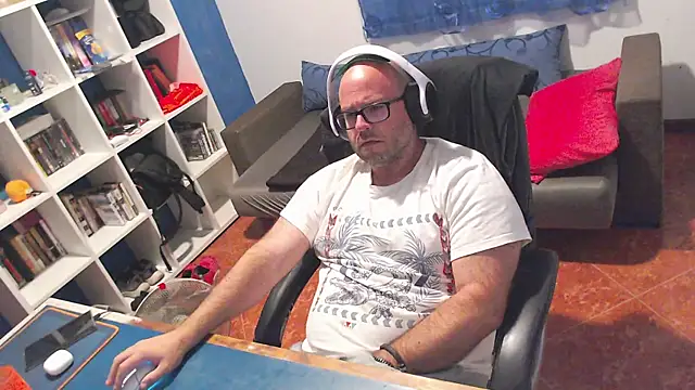 Snapshot of ravingr4d4 chatting on June 18, 10:59 pm ravingr4d4 online show from June 18, 10:59 pm