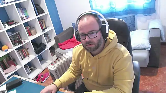 ravingr4d4 online show from November 27, 12:16 pm