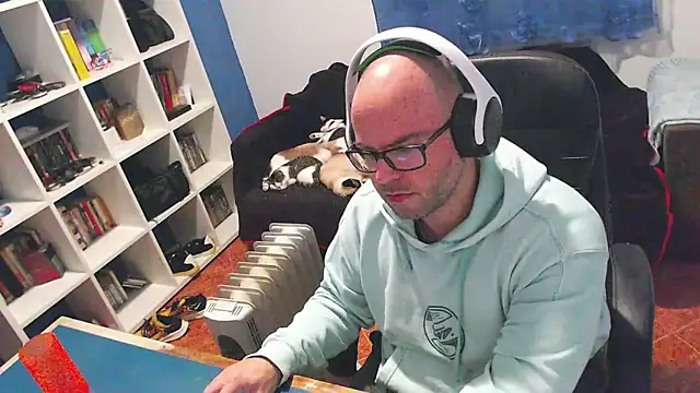 ravingr4d4 online show from December 21, 10:54 pm