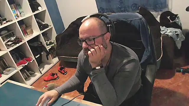 ravingr4d4 online show from October 29, 11:36 pm