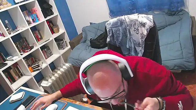 ravingr4d4 online show from March 5, 1:30 pm