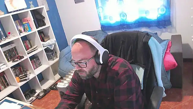 ravingr4d4 online show from March 24, 1:22 pm