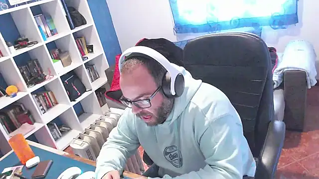 ravingr4d4 online show from December 2, 12:29 pm