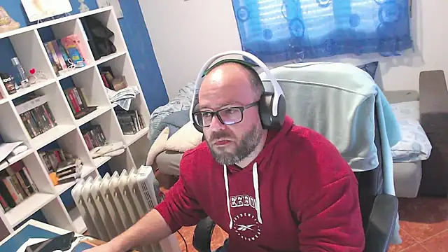 ravingr4d4 online show from March 19, 1:44 pm