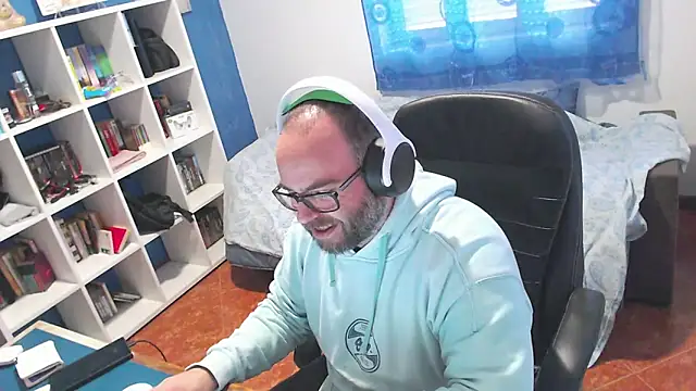 ravingr4d4 online show from January 14, 2:09 pm