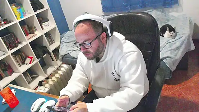 ravingr4d4 online show from January 15, 9:51 pm