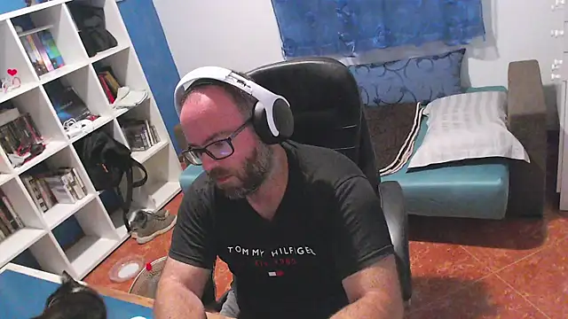 Snapshot of ravingr4d4 chatting on July 19, 9:55 pm ravingr4d4 online show from July 19, 9:55 pm