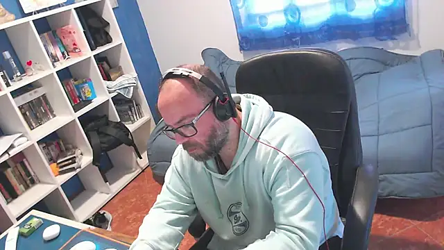 ravingr4d4 online show from March 23, 10:26 am