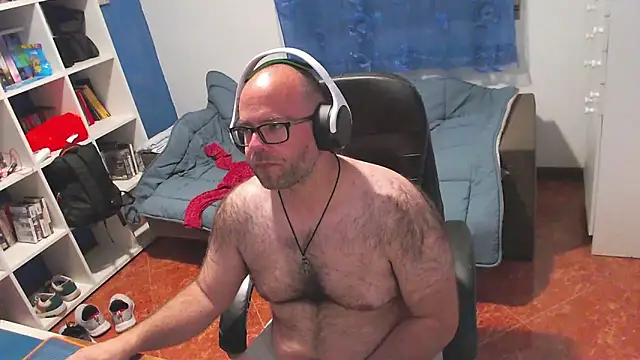 ravingr4d4 online show from May 1, 10:59 pm