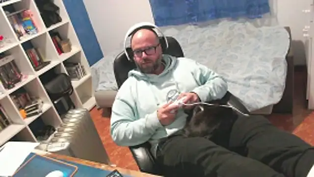 ravingr4d4 online show from March 15, 9:55 pm