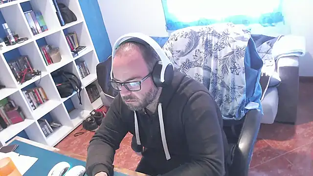 ravingr4d4 online show from November 20, 11:22 am