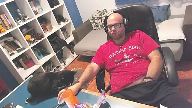 ravingr4d4 online show from October 13, 10:21 pm