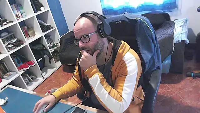 ravingr4d4 online show from October 30, 11:52 am