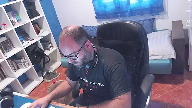 Snapshot of ravingr4d4 chatting on July 20, 10:33 am ravingr4d4 online show from July 20, 10:33 am