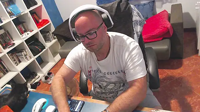 Snapshot of ravingr4d4 chatting on June 15, 10:53 pm ravingr4d4 online show from June 15, 10:53 pm