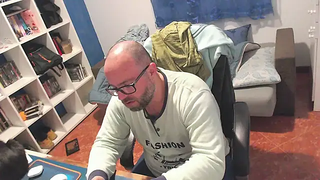 ravingr4d4 online show from March 12, 12:27 am