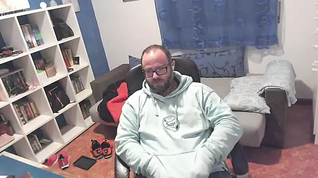 ravingr4d4 online show from December 4, 12:42 am