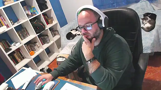 ravingr4d4 online show from February 16, 9:56 pm