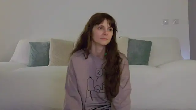 LilyRoselyn online show from February 7, 8:17 pm