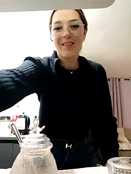 Daniela77771 online show from April 10, 11:45 pm