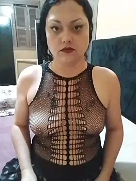 Snapshot of LilithRos3 chatting on November 5, 8:23 pm LilithRos3 online show from November 5, 8:23 pm