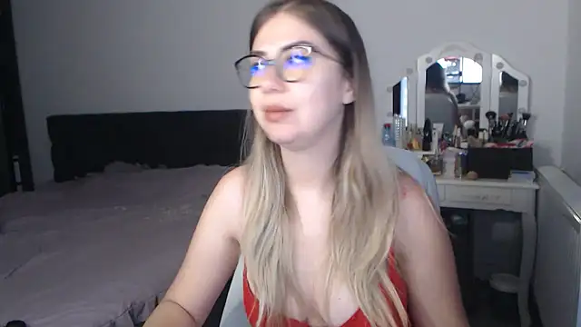 SugarErika online show from September 17, 7:10 am