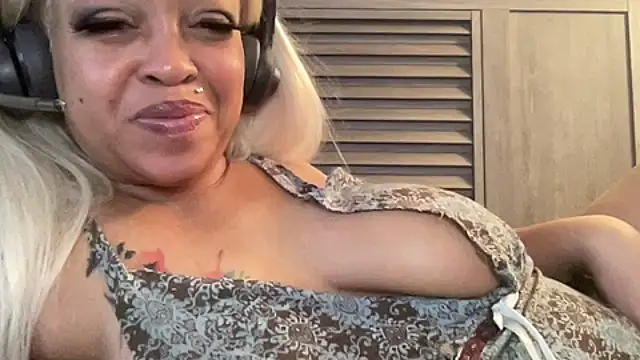 cocaNutt online show from February 26, 4:23 am