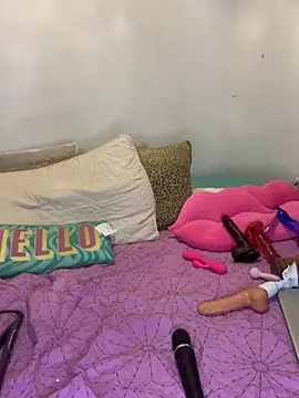 Snapshot of OriginalBarbieEst92 chatting on February 25, 4:57 pm OriginalBarbieEst92 online show from February 25, 4:57 pm