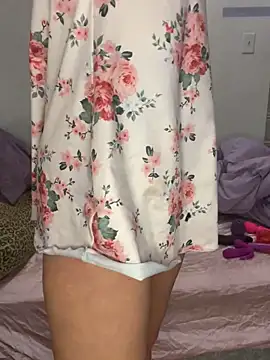 Snapshot of OriginalBarbieEst92 chatting on December 11, 4:53 pm OriginalBarbieEst92 online show from December 11, 4:53 pm