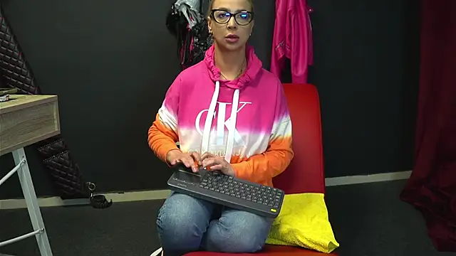 CelineConner online show from October 10, 4:02 am