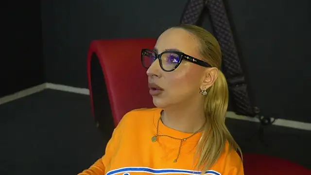 CelineConner online show from March 16, 5:15 am