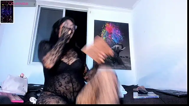 Snapshot of kaamilah chatting on October 31, 3:58 am kaamilah online show from October 31, 3:58 am