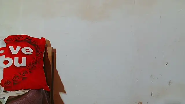 Andra Love online show from February 15, 8:30 pm