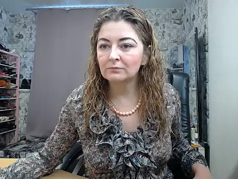 Snapshot of Helen1974 chatting on March 3, 1:23 pm Helen1974 online show from March 3, 1:23 pm