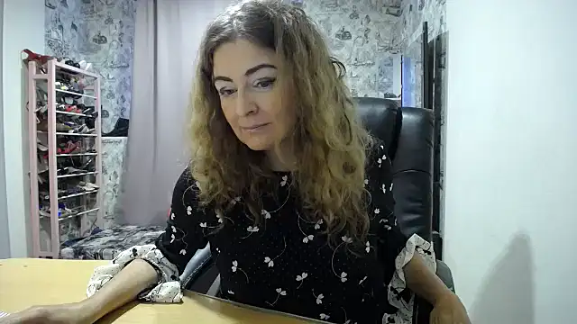 Helen1974 online show from June 6, 3:12 am