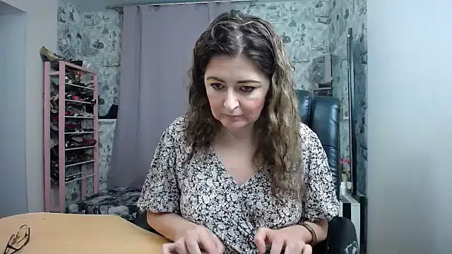 Helen1974 online show from March 25, 9:03 pm