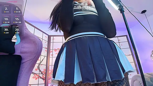 bellablack27 online show from December 4, 7:13 pm